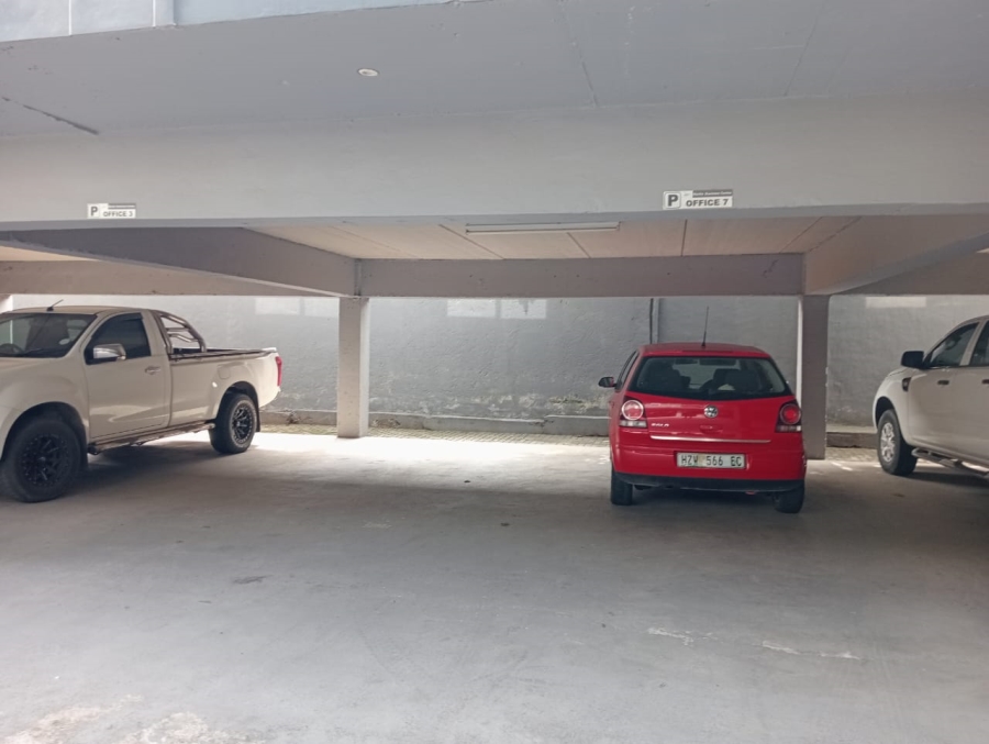 Commercial Property for Sale in Cambridge Eastern Cape